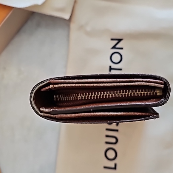✨️AUTHENTIC✨️ Louis Vuitton Monogram Porte Monnaie Bifold Wallet - Picture 10 of 16